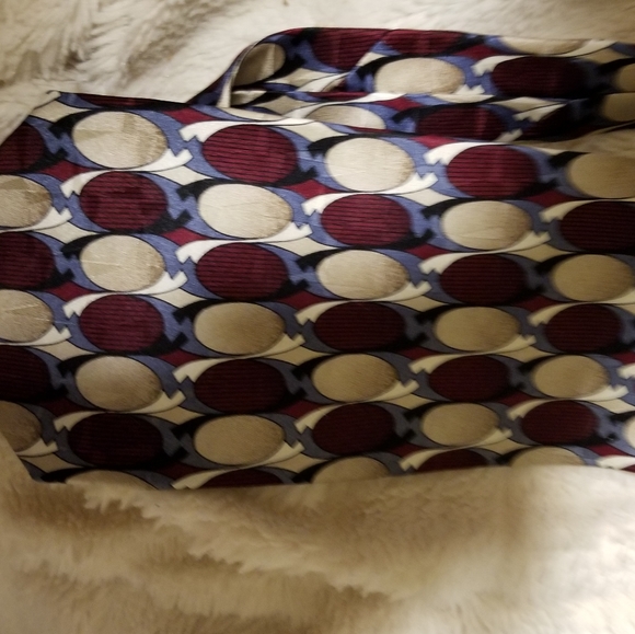 Necktie - Picture 2 of 4